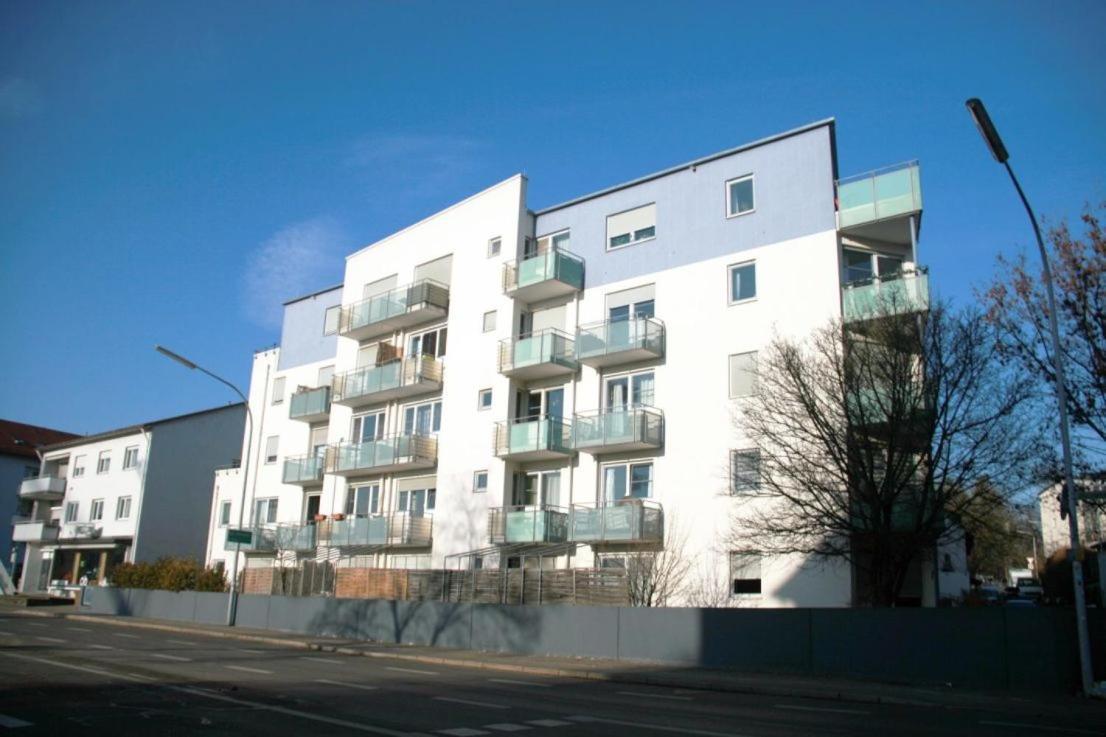 Apartment-Mitten In Konstanz, Gratis Parkplatz & Fahrrader, Netflix Tv Exterior foto